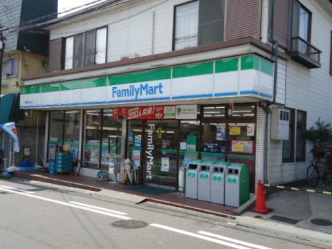 しのだハイツ(ファミリーマート和泉北信太店)