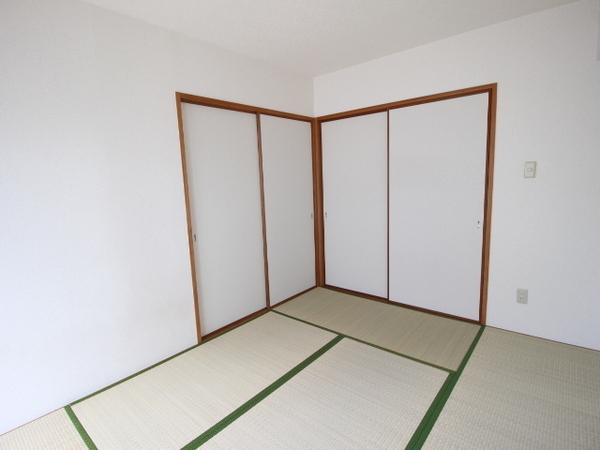 コート上野芝