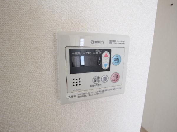 ファミール高石