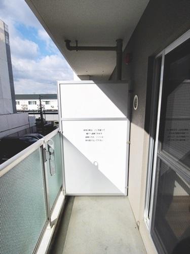 コート石津川