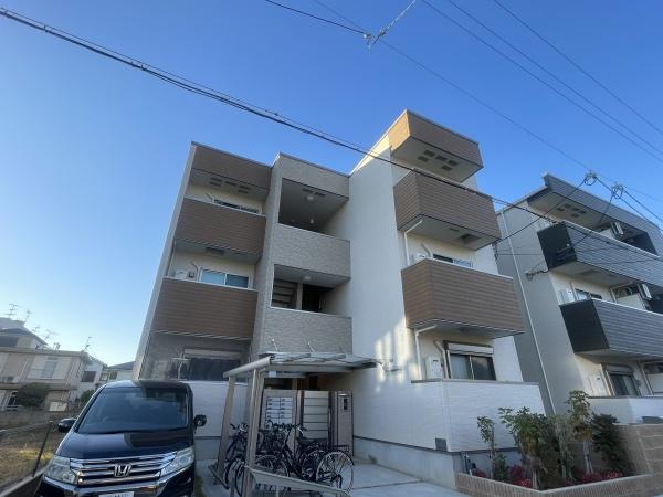 堺市西区鳳中町４丁のアパート