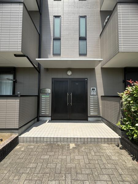 アンプルールフェールルミエール富木