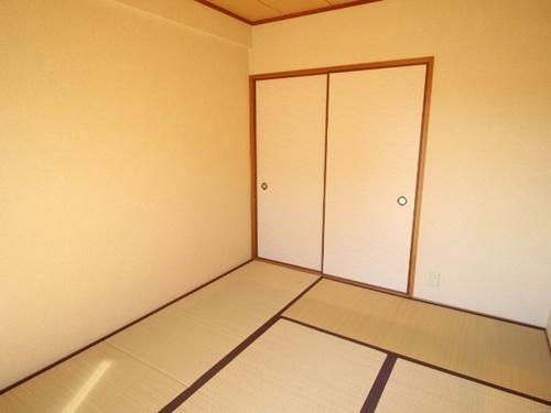 綾園セブン