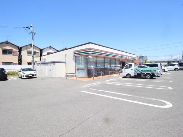 メゾンドオーク(セブンイレブン泉佐野長滝店)