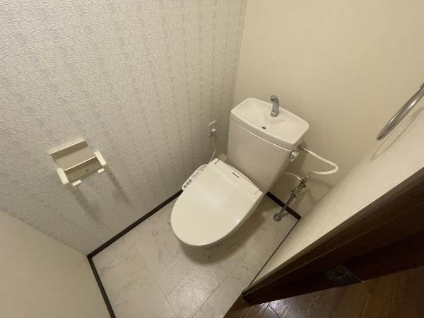 フローラ東館