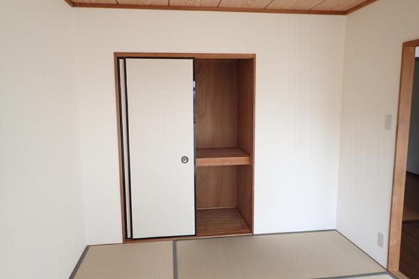 草愛マンション　B棟
