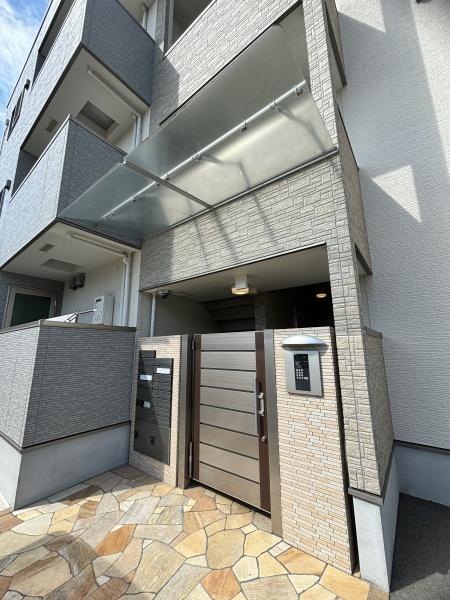 リヴェール助松(エントランス)