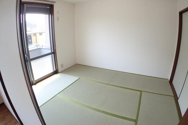 ファミール取石　　A棟