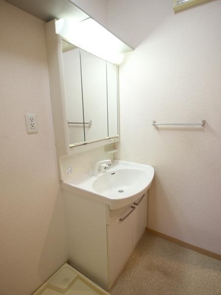 シャーメゾン美央