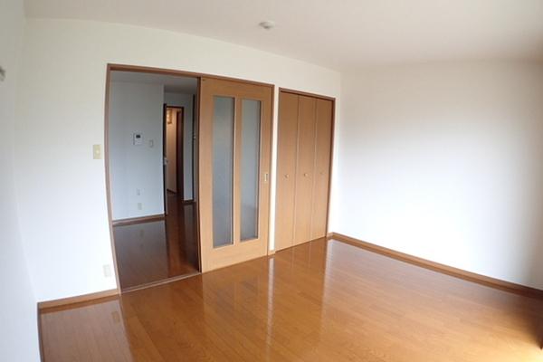 フジパレス式内町３番館