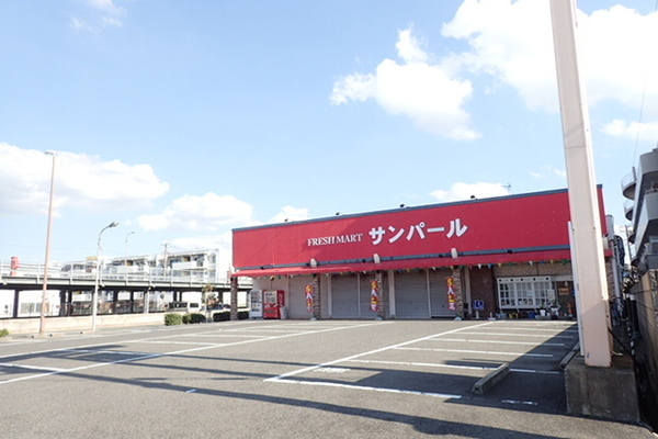 坂の久保ハイツD棟(ショップサンパール)