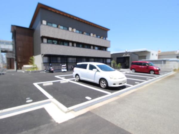 アジュール石津　A棟
