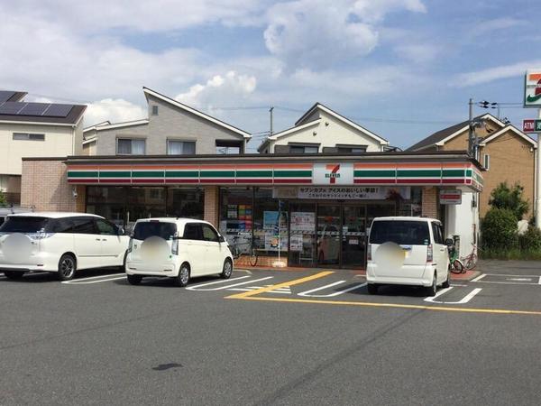 モアクレスト綾園(セブンイレブン高石加茂4丁目店)