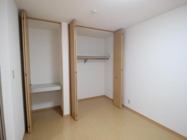 メゾン高津(収納)