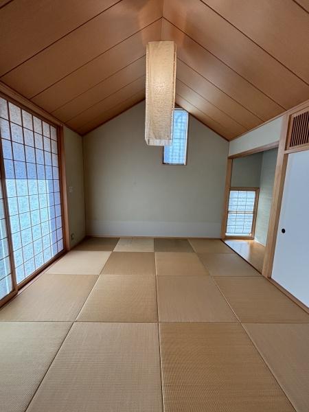 鳳東町2丁平屋