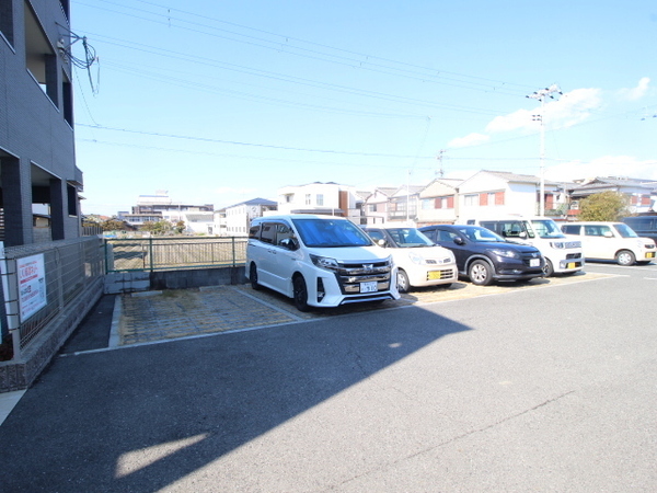 Ｌａ・Ｌｕｃｅ　ｓｔｒａｄａ