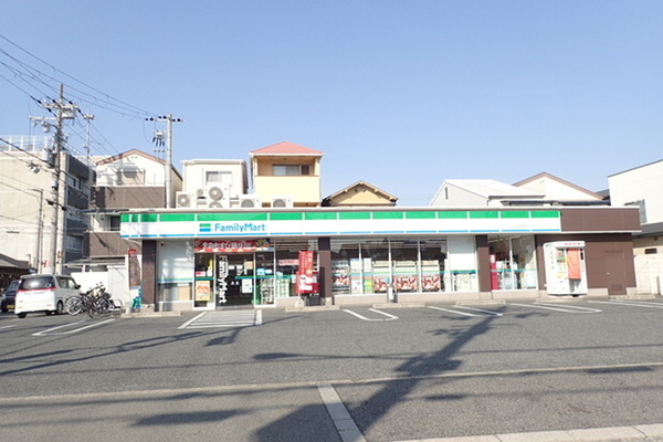 フジパレス堺石津川ノース(ファミリーマート京屋西湊店)