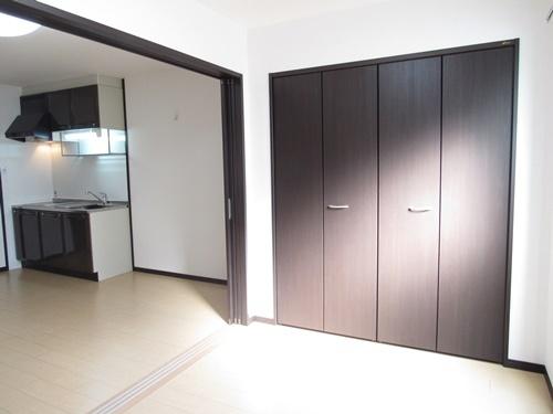 モンサント田中町