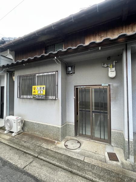 堺市西区津久野町３丁の貸家
