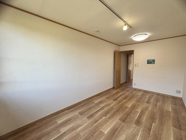 グランデス