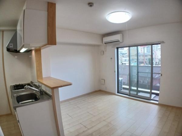 メゾン　アウローラ