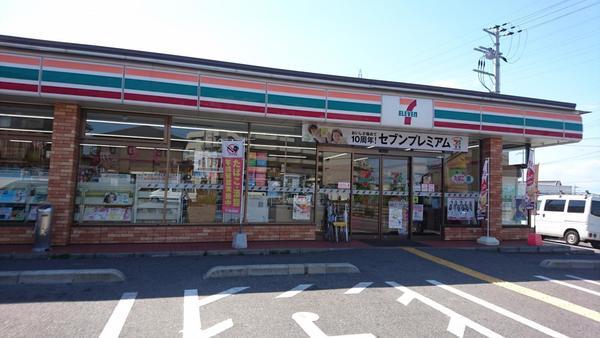 メゾン　アウローラ(セブンイレブン泉大津市役所前店)