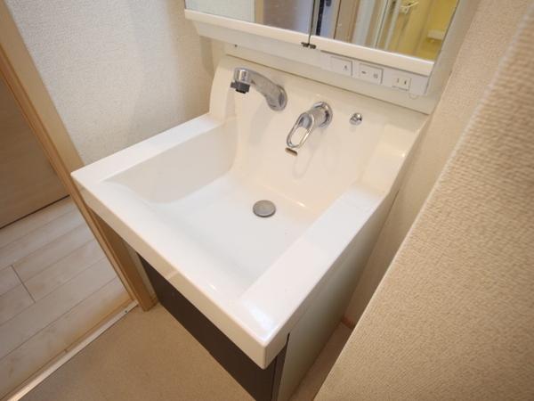 メゾン　アウローラ