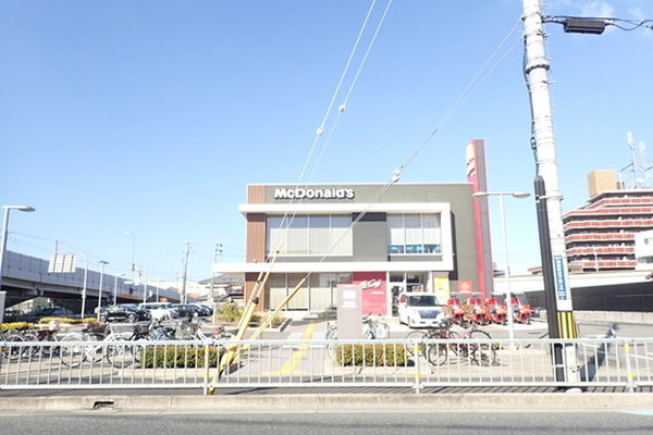 フジパレス助松町　1番館(マクドナルド泉大津松之浜店)
