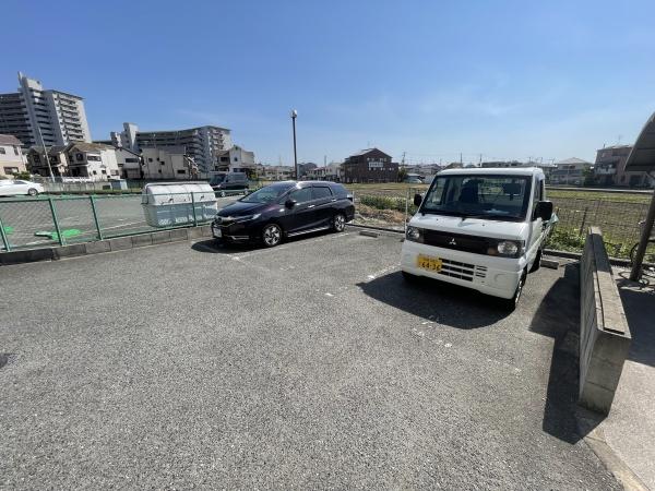 エルドラド(駐車場)