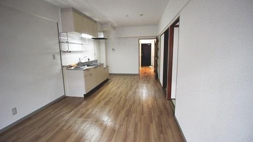 シャルマン徳川