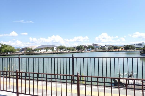 ウエストコーポ平岡(家原大池公園)