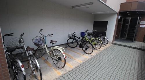 リヴィエール石津