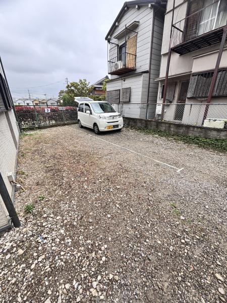 新緑のショコラティエ(駐車場)
