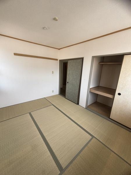 紙屋ハウス3番館D棟