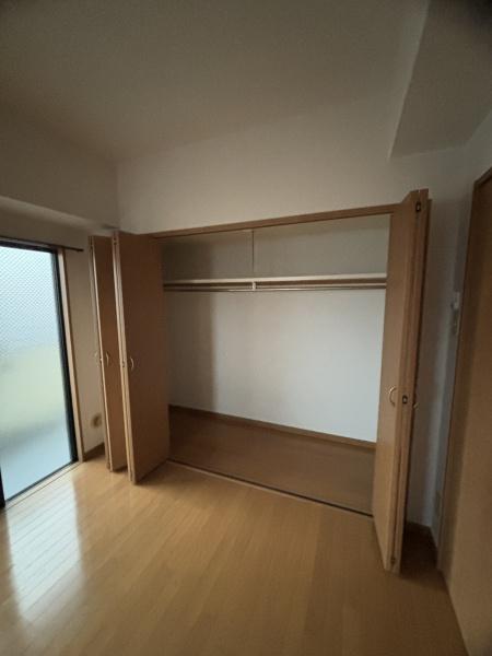 セカンドパレス