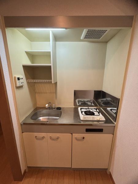 セカンドパレス