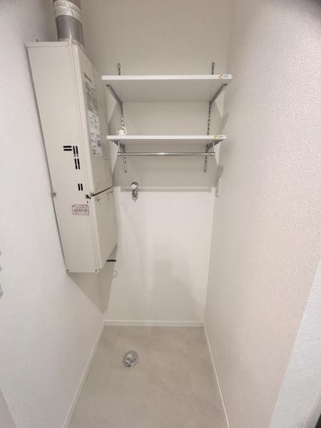 メゾンモンハイム南．