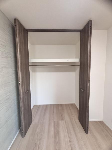 パサログランデ鳳西町(収納)