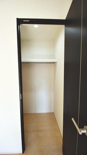 堺市西区鳳中町５丁のアパート