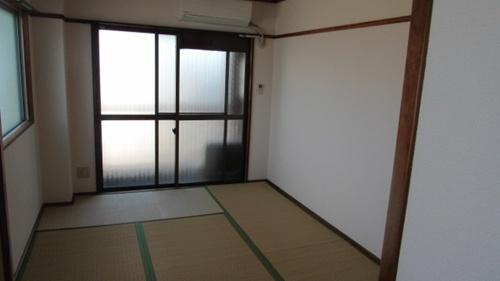 サンハイツ