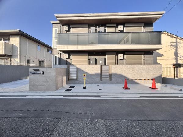 ラ　ヴィータ鳳