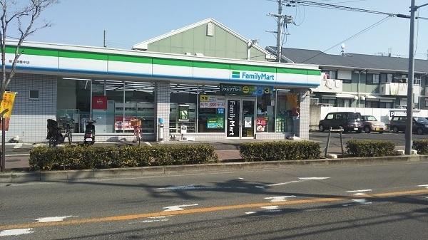 セジュール寺田(ファミリーマート泉大津豊中店)