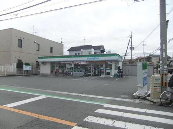 ユニコーン82西野(ファミリーマート堺草尾店)