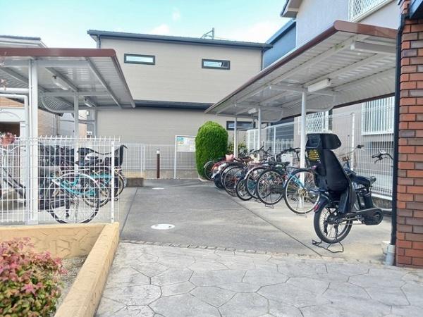 和泉市葛の葉町１丁目のアパート