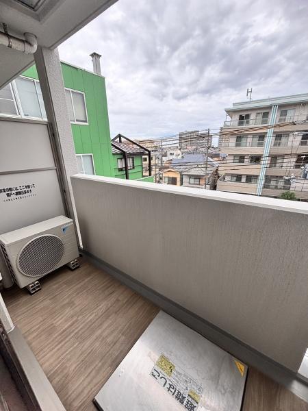 フォレストインサイド鳳(バルコニー)