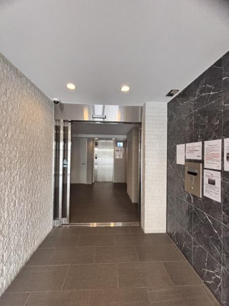 フォレストインサイド鳳(エントランス)