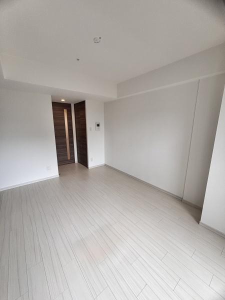 フォレストインサイド鳳(洋室)