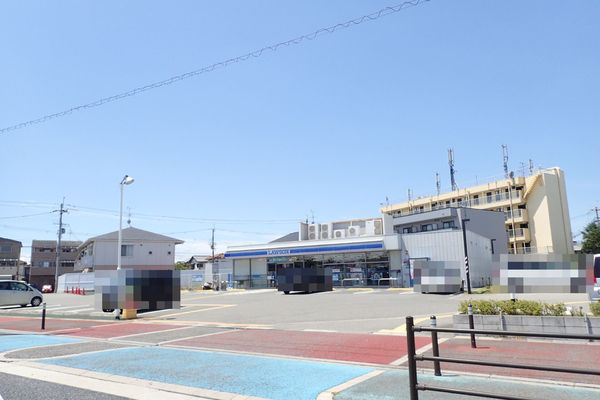 シャルト藤原(ローソン泉大津森町二丁目店)