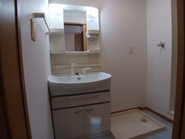 ファミール(洗面台・洗面所)