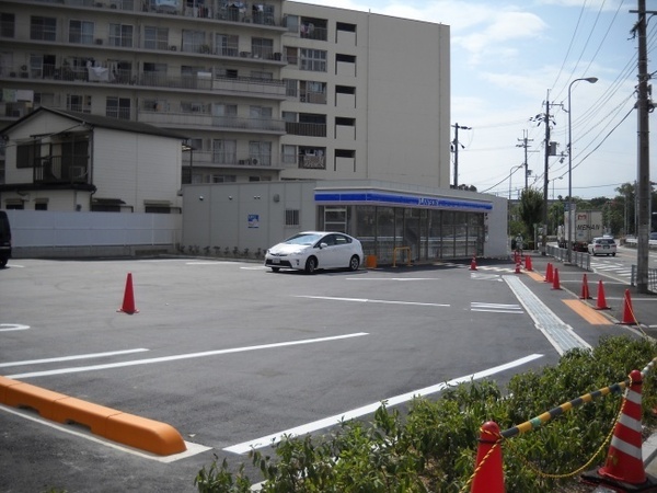 パレロイヤル堺(ローソン堺大浜店)